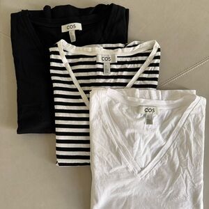 Bundle of 3 COS V-neck T-shirts